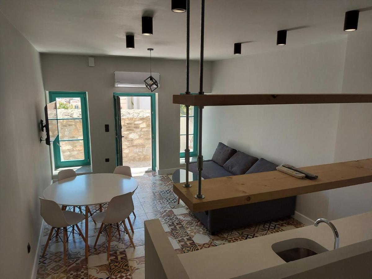 Ermoupolis Hidden Gems Apartment Екстериор снимка