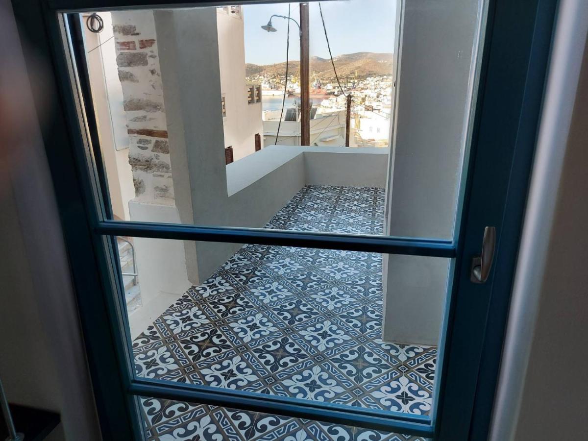 Ermoupolis Hidden Gems Apartment Екстериор снимка