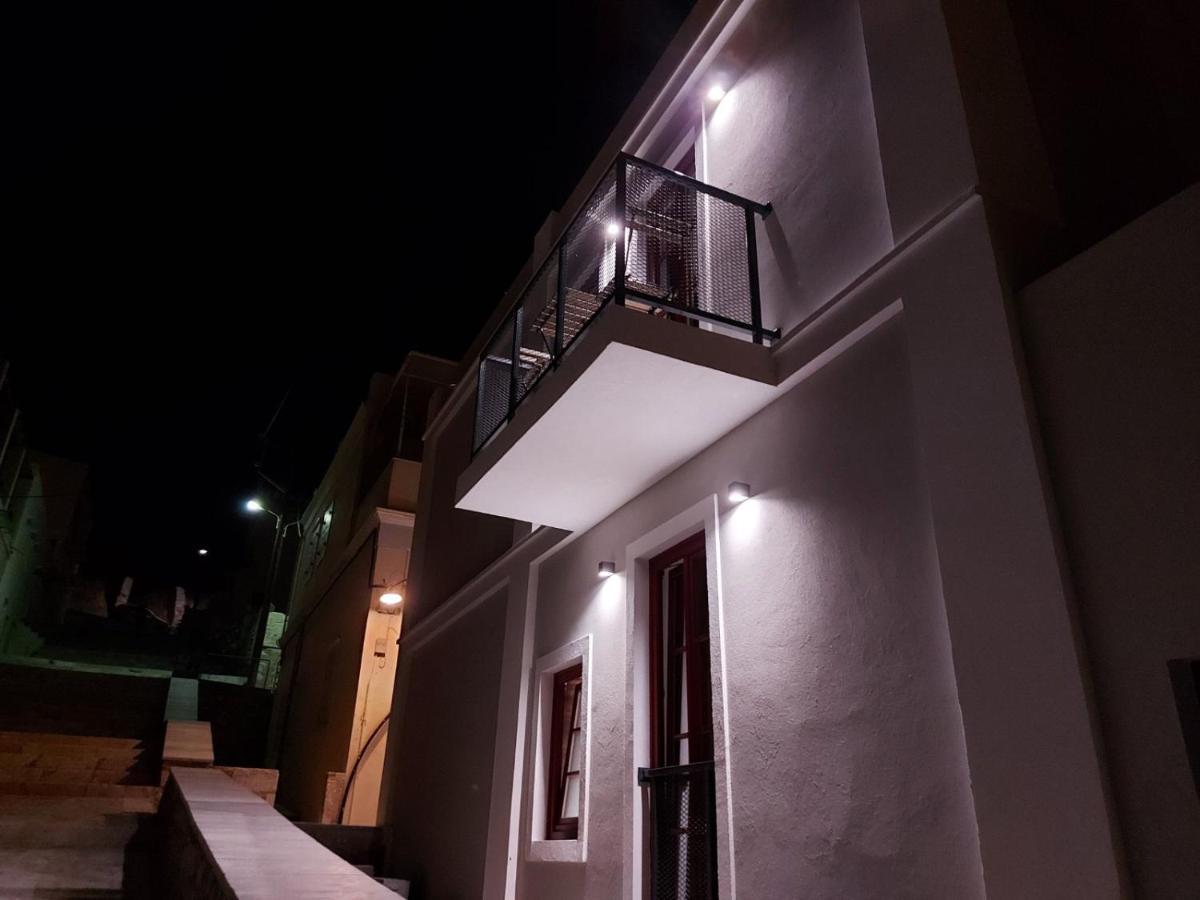 Ermoupolis Hidden Gems Apartment Екстериор снимка